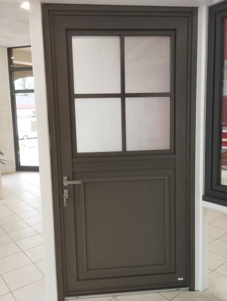 Vente et pose de porte fermière en mixte bois à Toulouse en Haute-Garonne