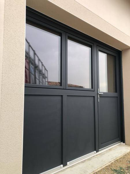Installateur de porte PVC sur mesure en gris anthracite en Dordogne (24)