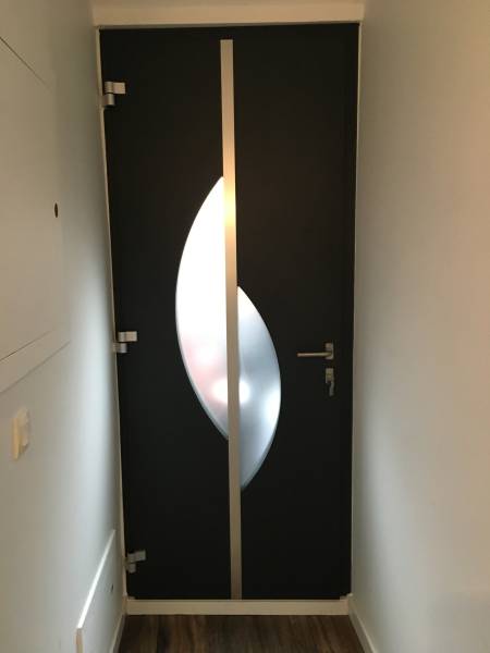 Vente et pose de porte d'entrée monobloc aluminium à Sarlat en Dordogne (24) 