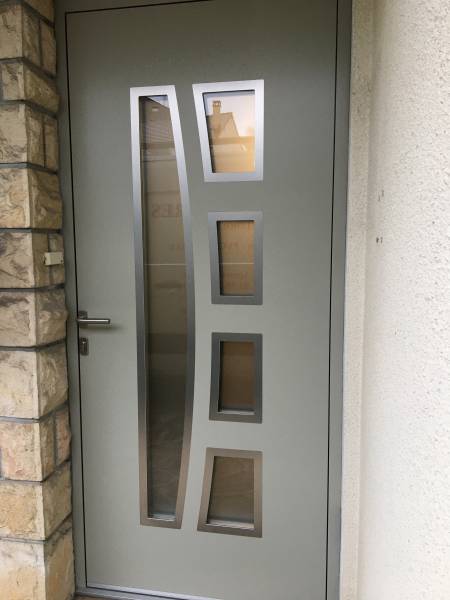 Remplacement de porte d'entrée aluminium à Souillac (46)